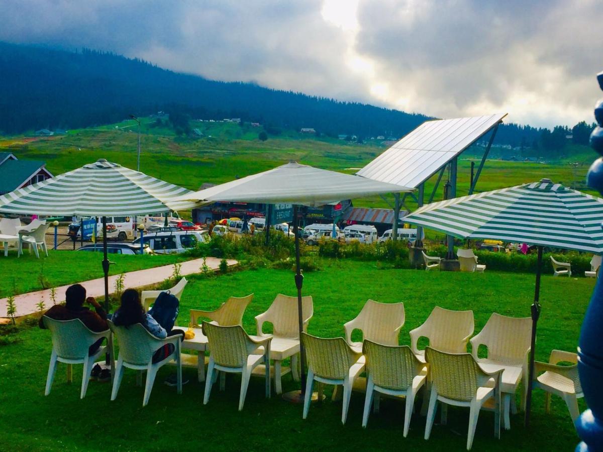 Pine View Resort Gulmarg Kültér fotó