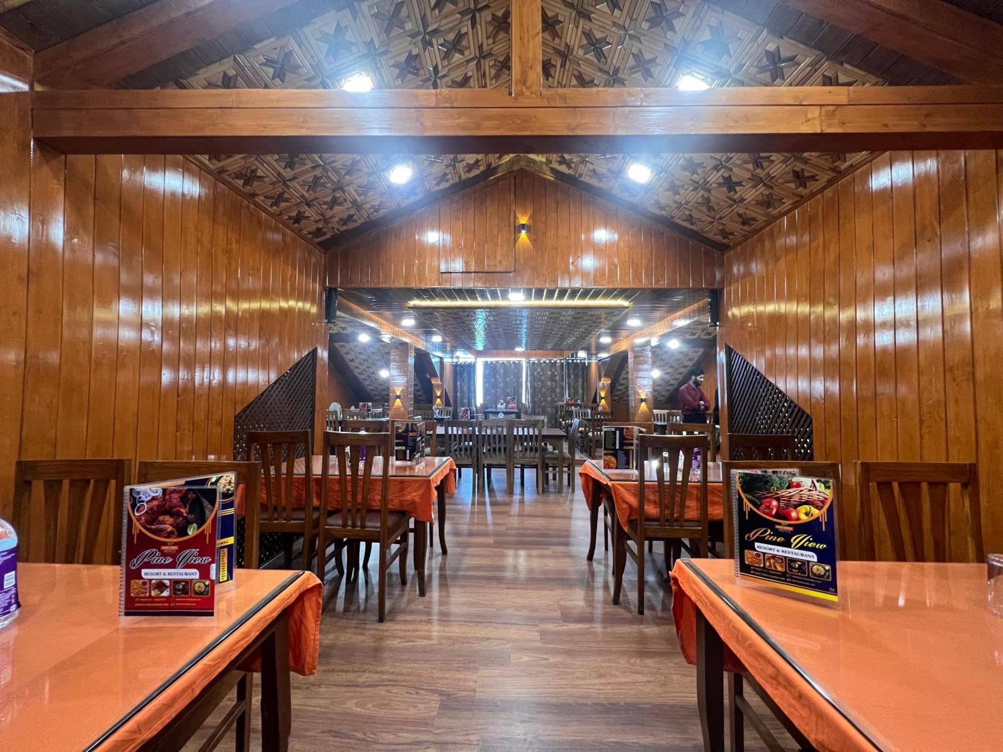 Pine View Resort Gulmarg Kültér fotó