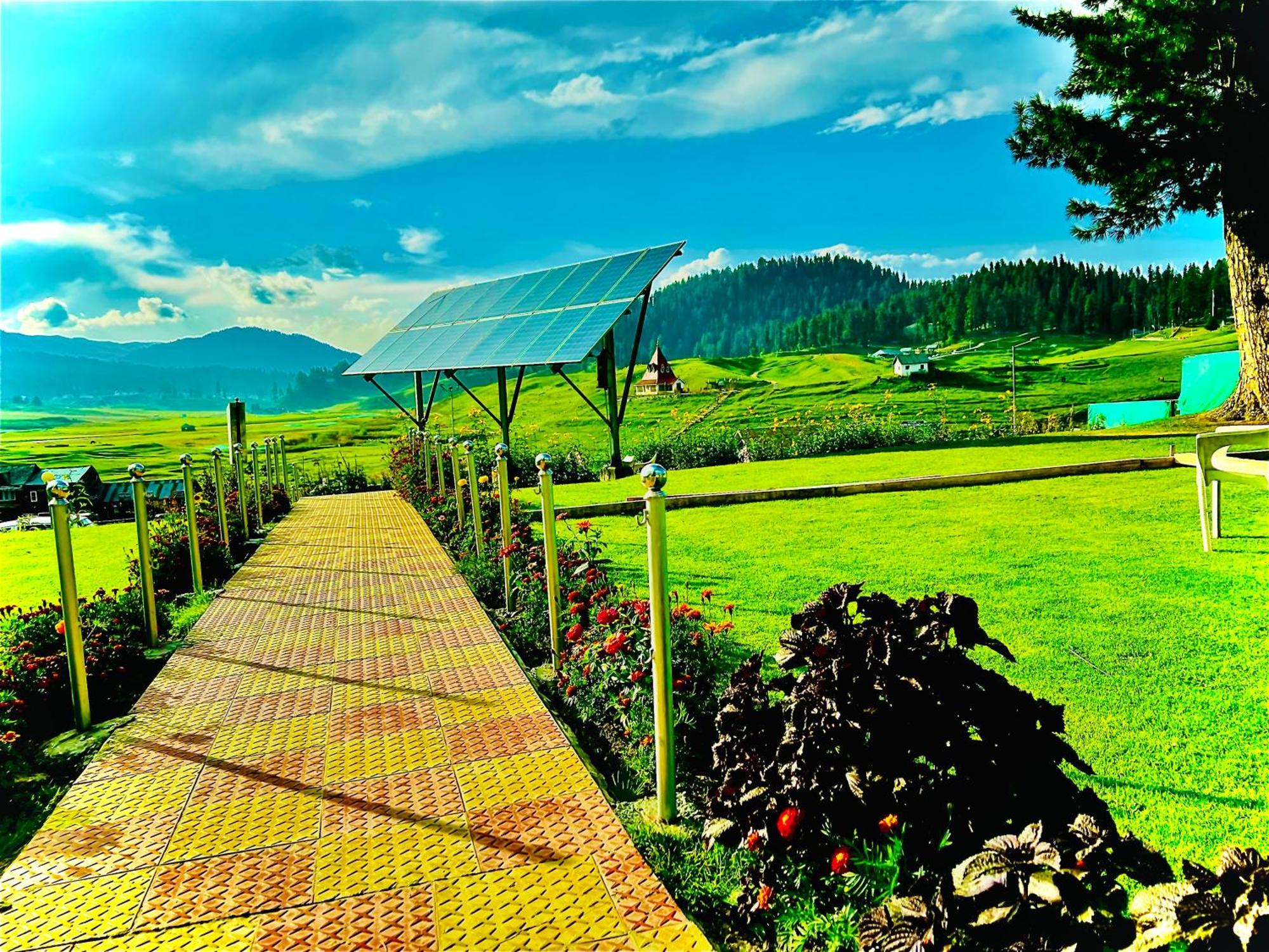 Pine View Resort Gulmarg Kültér fotó