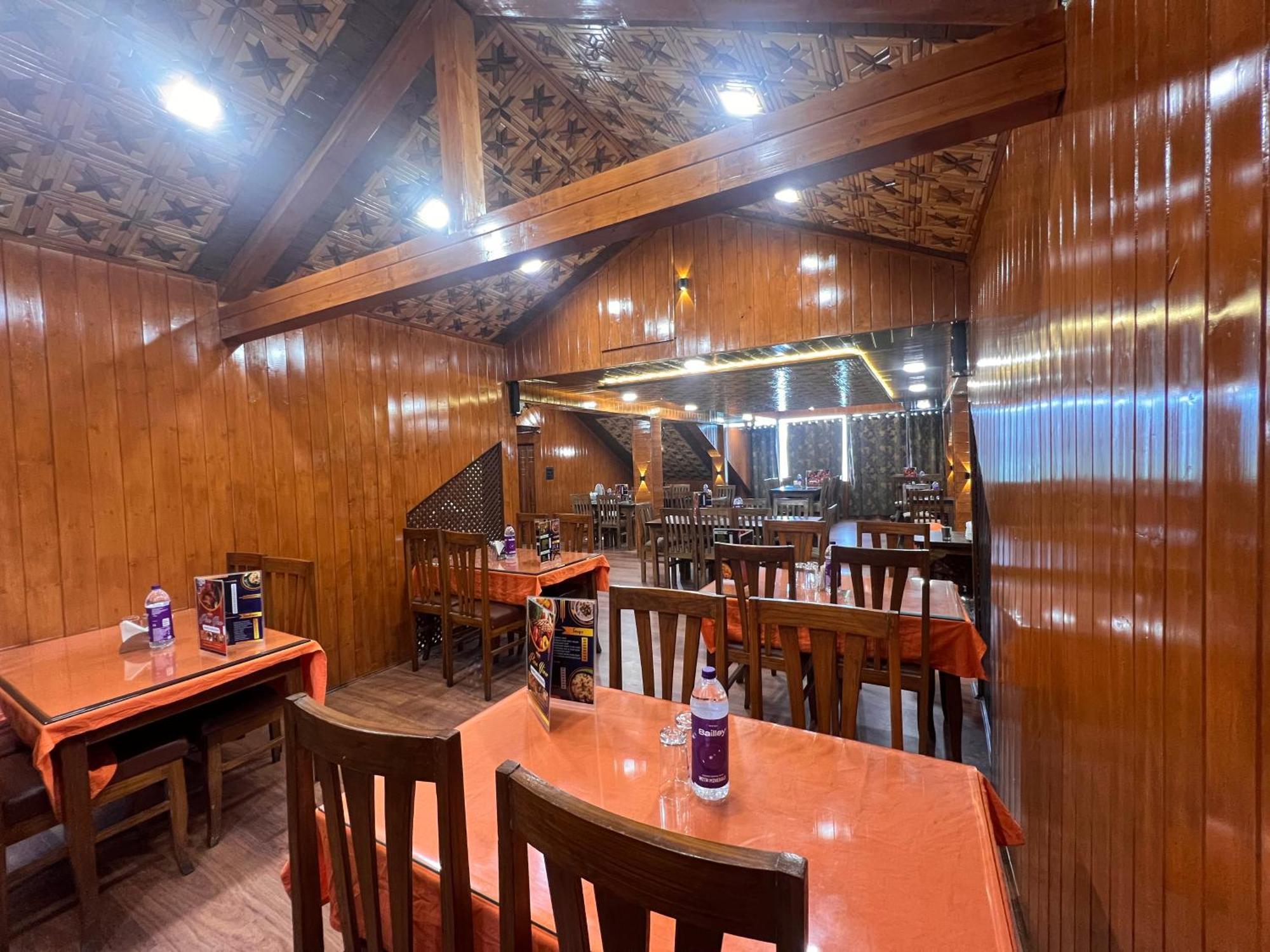 Pine View Resort Gulmarg Kültér fotó